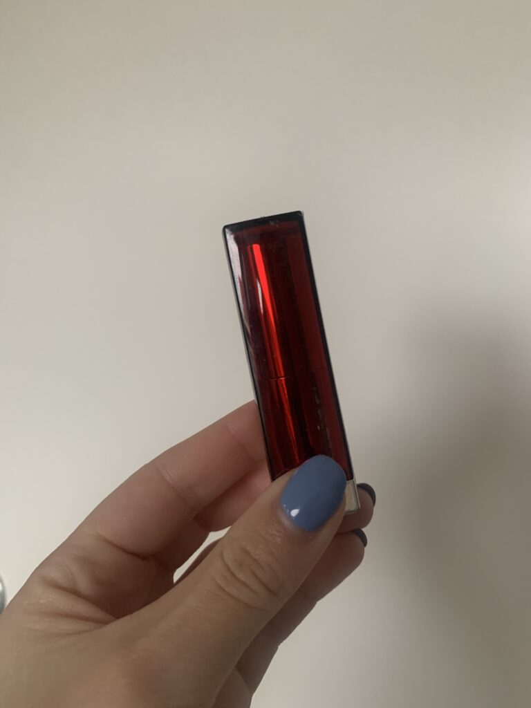 maybelline color sensational glamorous red