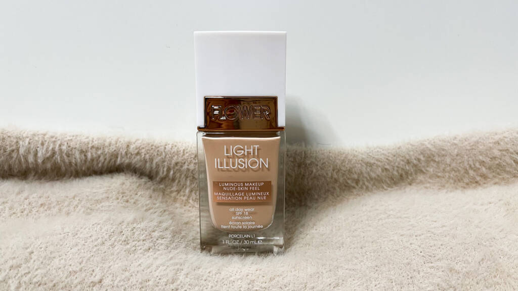 Flower Beauty Light Illusion Foundation